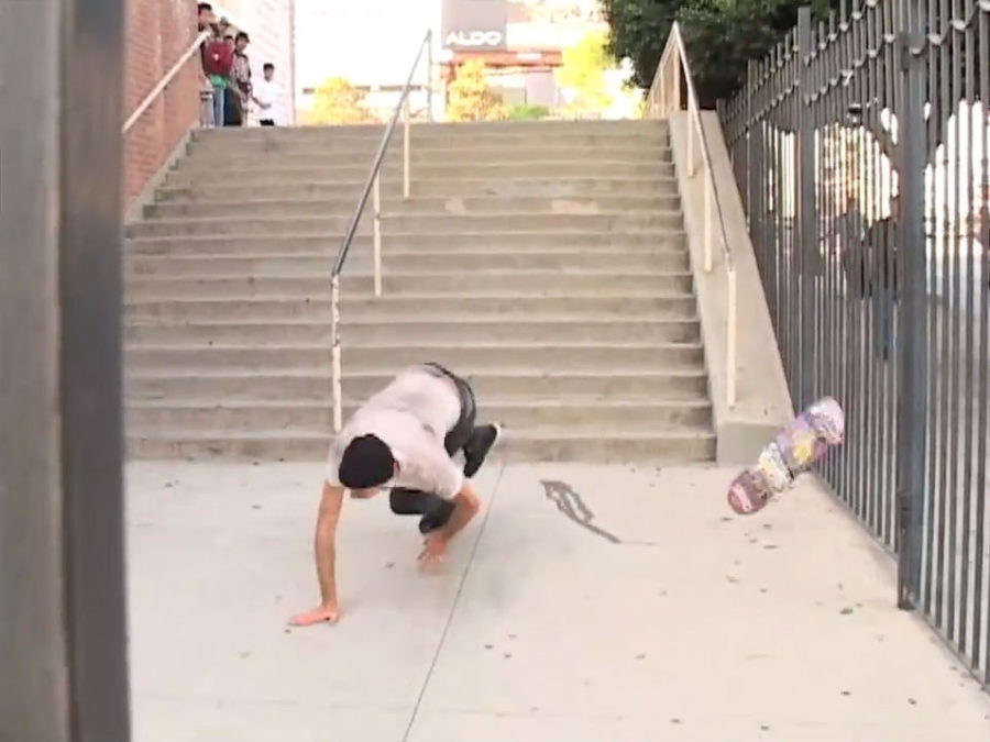 KIDS SKATE HOLLYWOOD HIGH 16 STAIR - A DAY WITH NKA - 